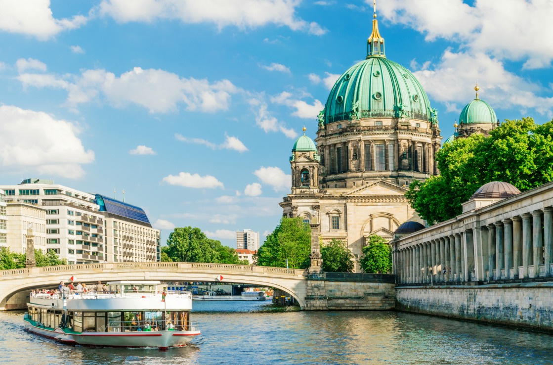 Blick auf Berlin an der Spree